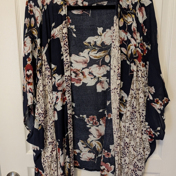 Altar'd State Jackets & Blazers - Altar'd State Floral Kimono Jacket - Navy, Bronze and Cream Colors